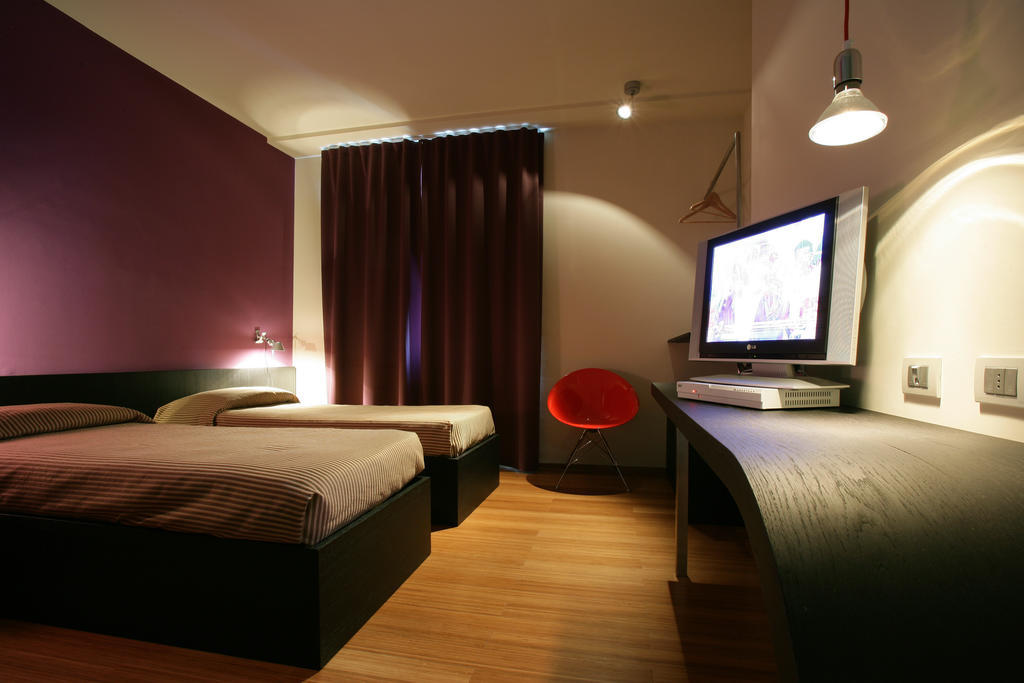 Hotel San Francesco Borgomanero Bagian luar foto