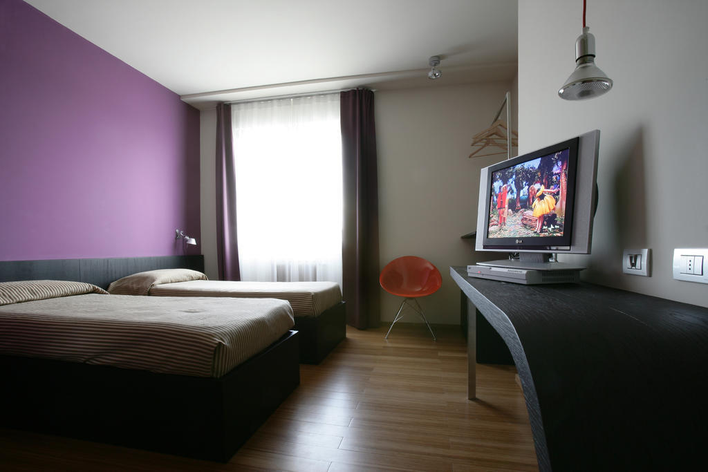 Hotel San Francesco Borgomanero Bagian luar foto